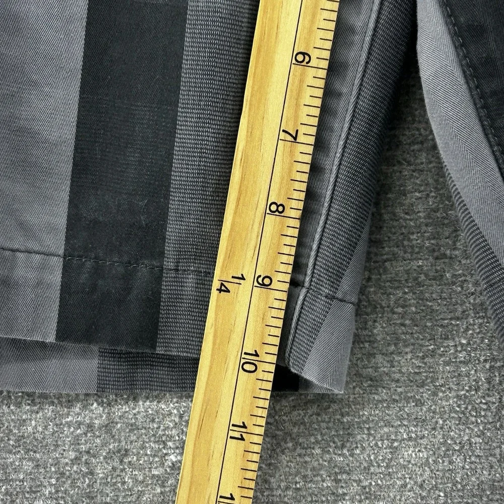 The North Face Narrows Striped Shorts Chinos Men Sz‎ 38 Black Gray Casual Summer